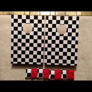 Custom Cornhole Boards and Bags